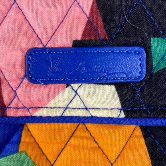VERA BRADLEY Women's Signature Quilted Double Zip Color-block Crossbody Purse - Picture 13 of 13